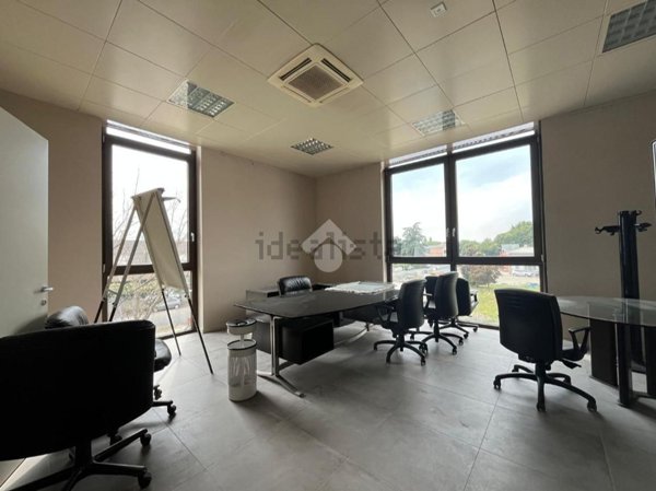 ufficio in affitto a Parma in zona Crocetta