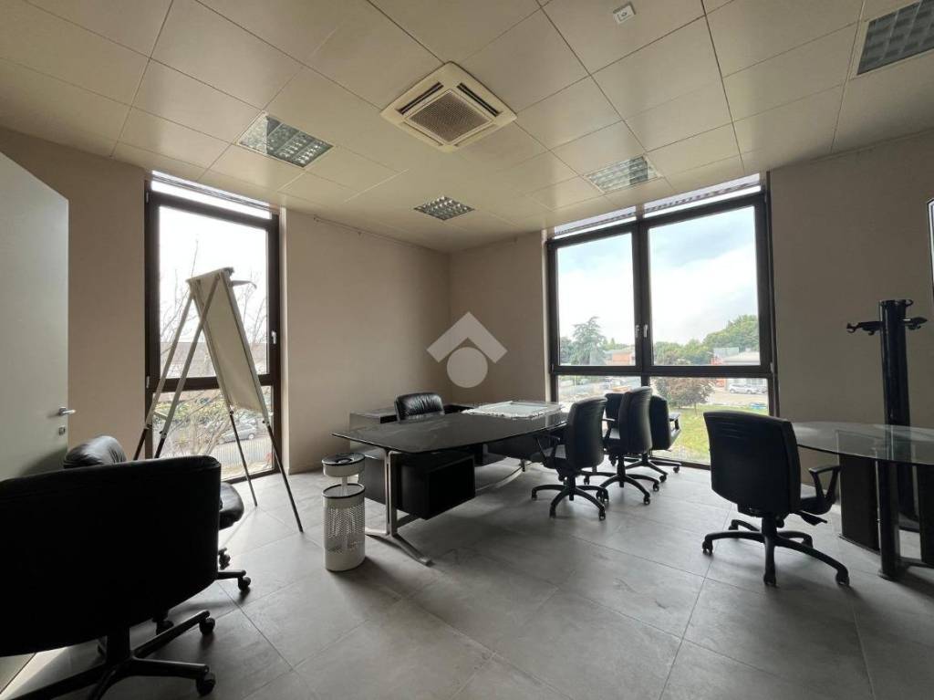 ufficio in affitto a Parma in zona Pablo
