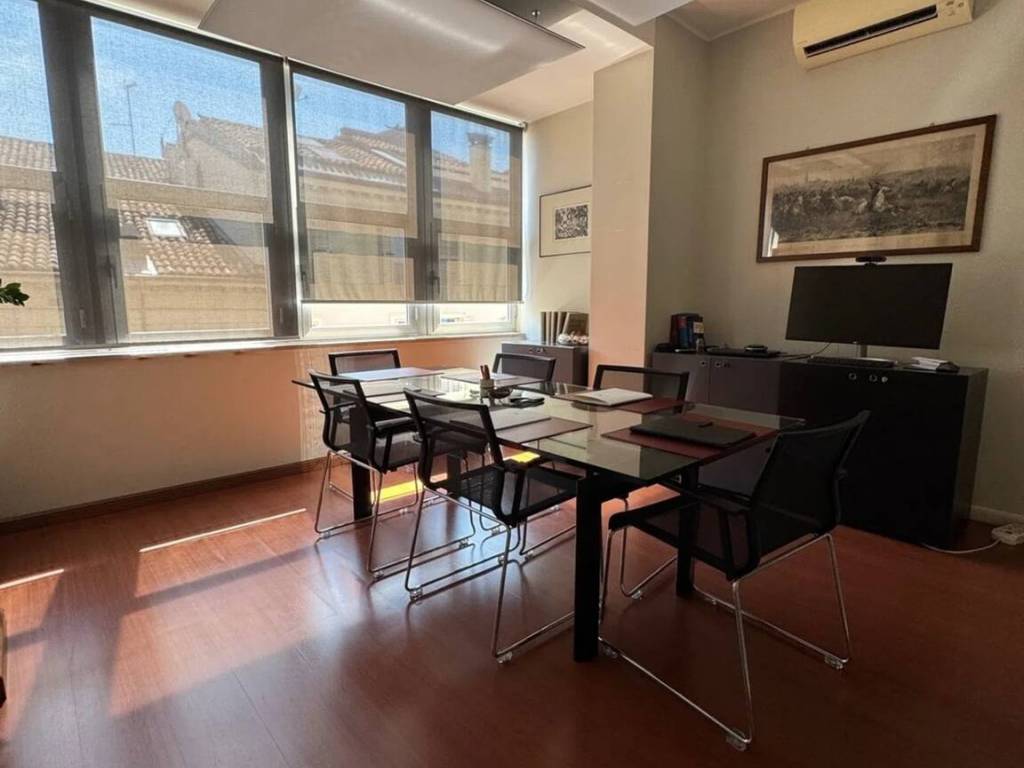 ufficio in affitto a Parma in zona Centro Storico