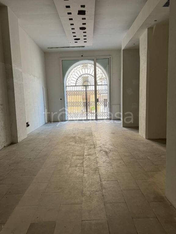 negozio in affitto a Parma in zona Centro Storico