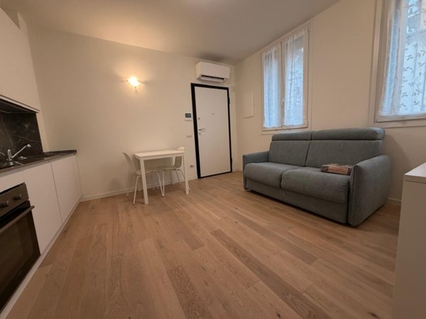 appartamento in affitto a Parma in zona Centro Storico