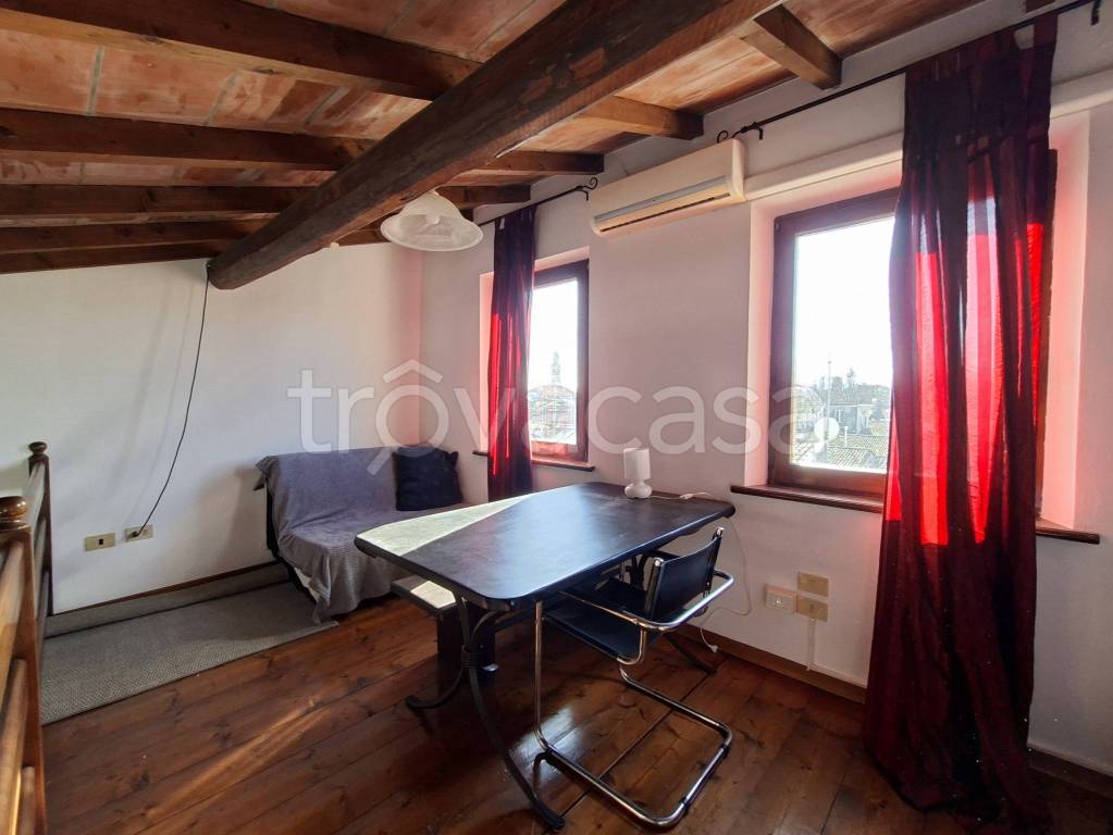 appartamento in affitto a Parma in zona Centro Storico