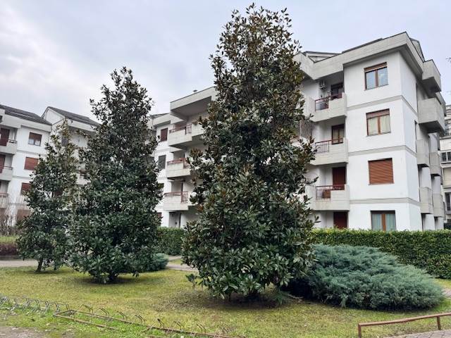 appartamento in affitto a Parma in zona Oltretorrente