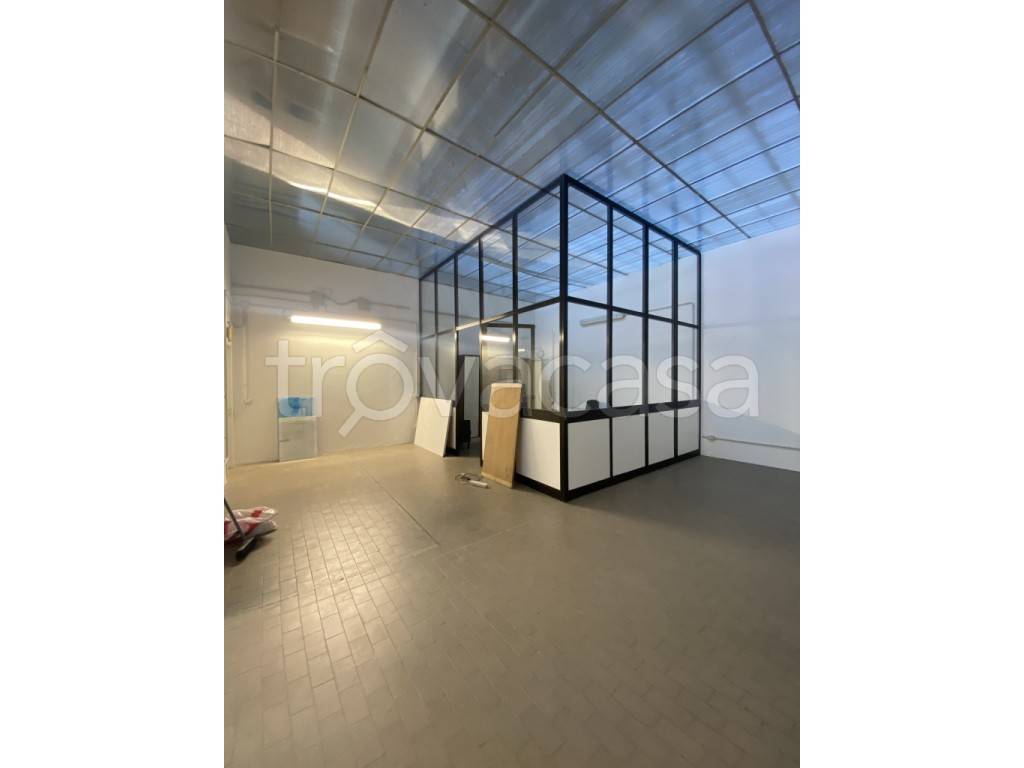 negozio in affitto a Parma in zona San Martino / Paradigna