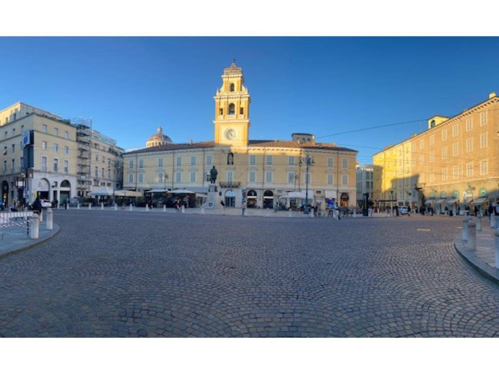 negozio in affitto a Parma in zona Centro Storico