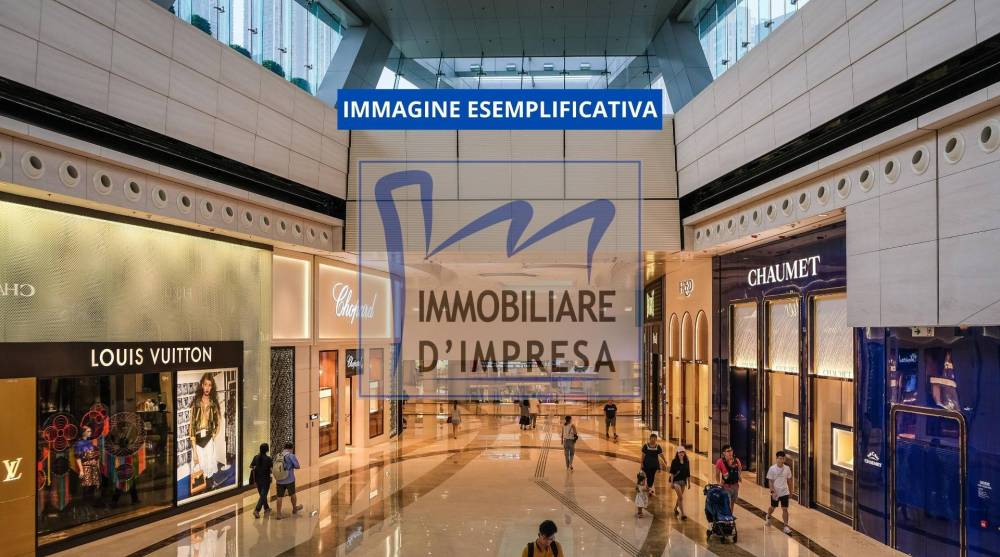 negozio in affitto a Parma in zona Centro Storico