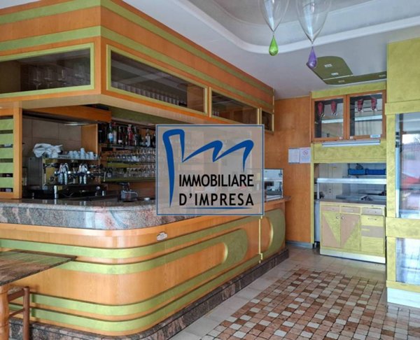 negozio in affitto a Parma in zona San Lazzaro