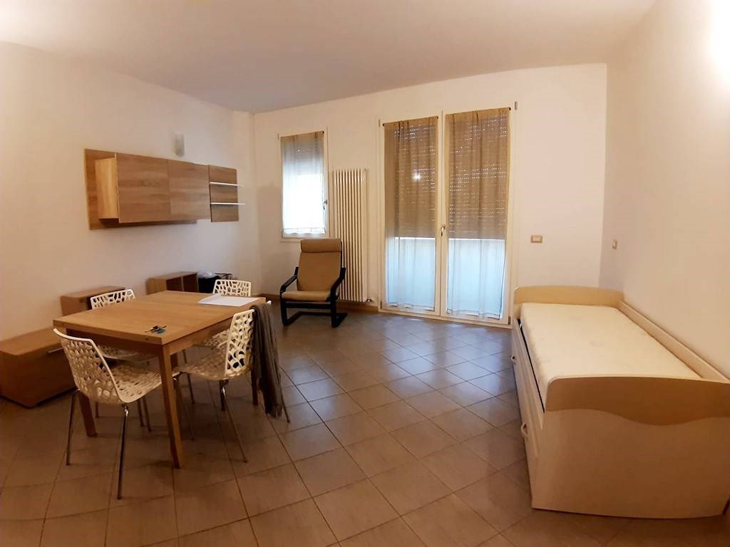 appartamento in affitto a Parma in zona Molinetto