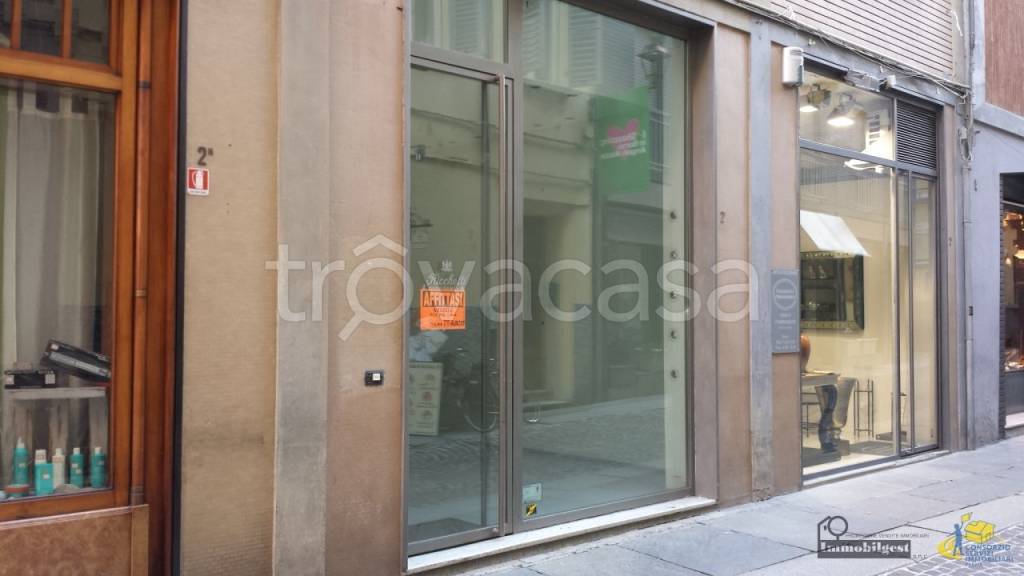 negozio in affitto a Parma in zona Centro Storico