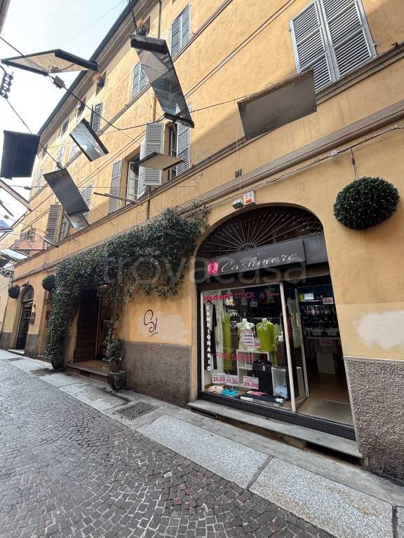 negozio in affitto a Parma in zona Centro Storico