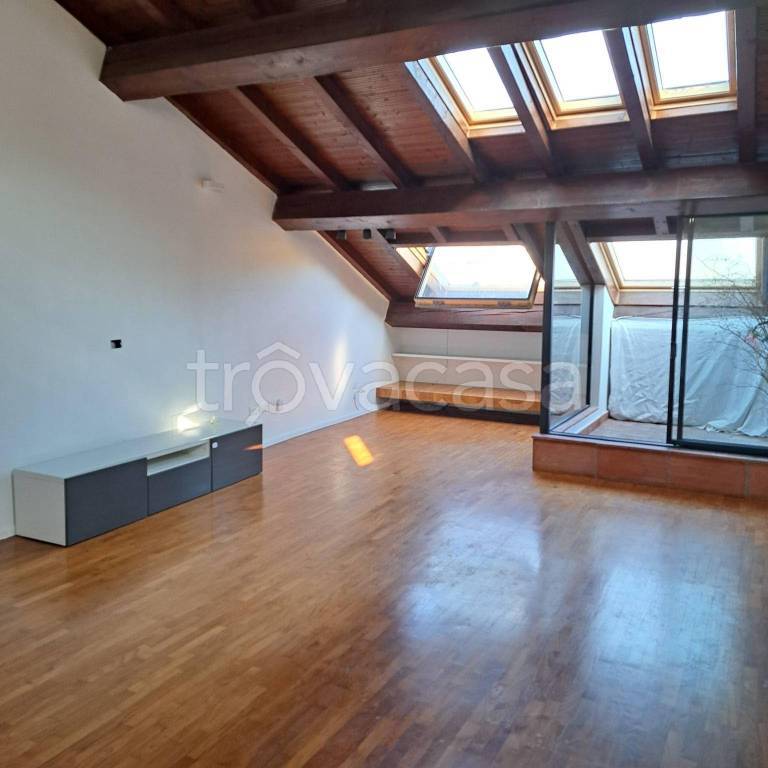 appartamento in affitto a Parma in zona Oltretorrente