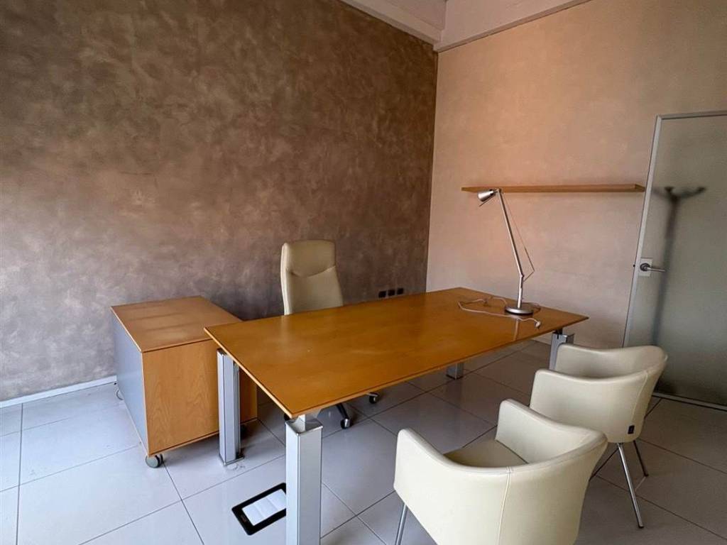 ufficio in affitto a Parma in zona Pablo