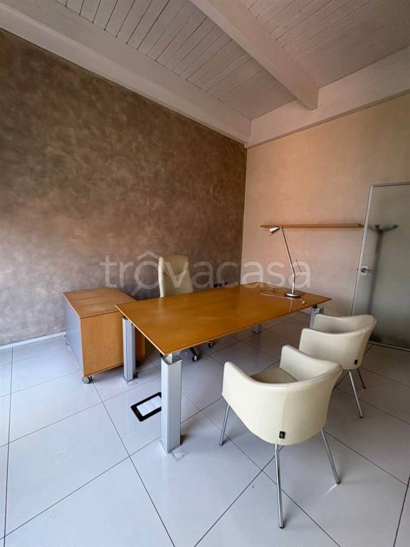 ufficio in affitto a Parma in zona Pablo