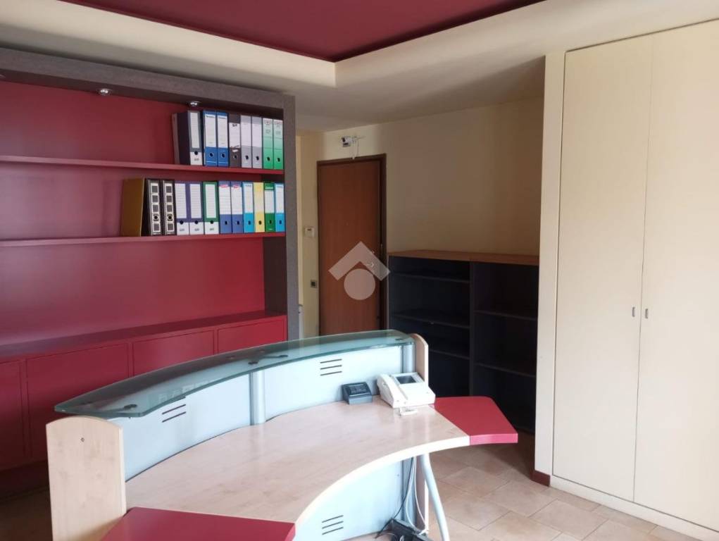 ufficio in affitto a Parma in zona San Lazzaro