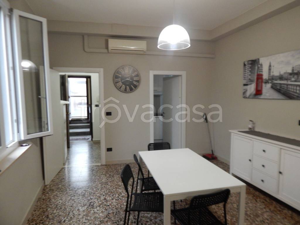 appartamento in affitto a Parma in zona Centro Storico