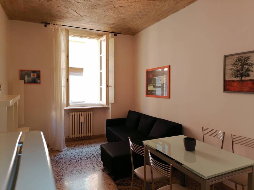 appartamento in affitto a Parma in zona Centro Storico