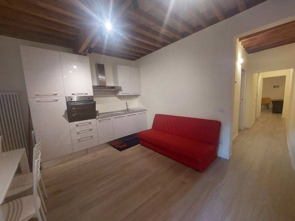 appartamento in affitto a Parma in zona Oltretorrente