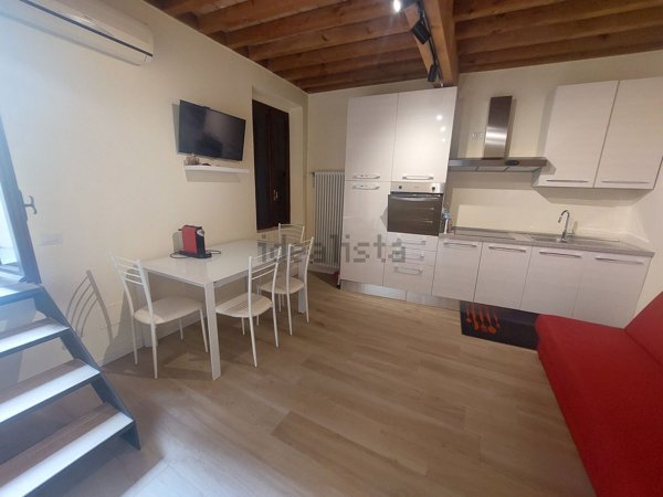 appartamento in affitto a Parma in zona Oltretorrente