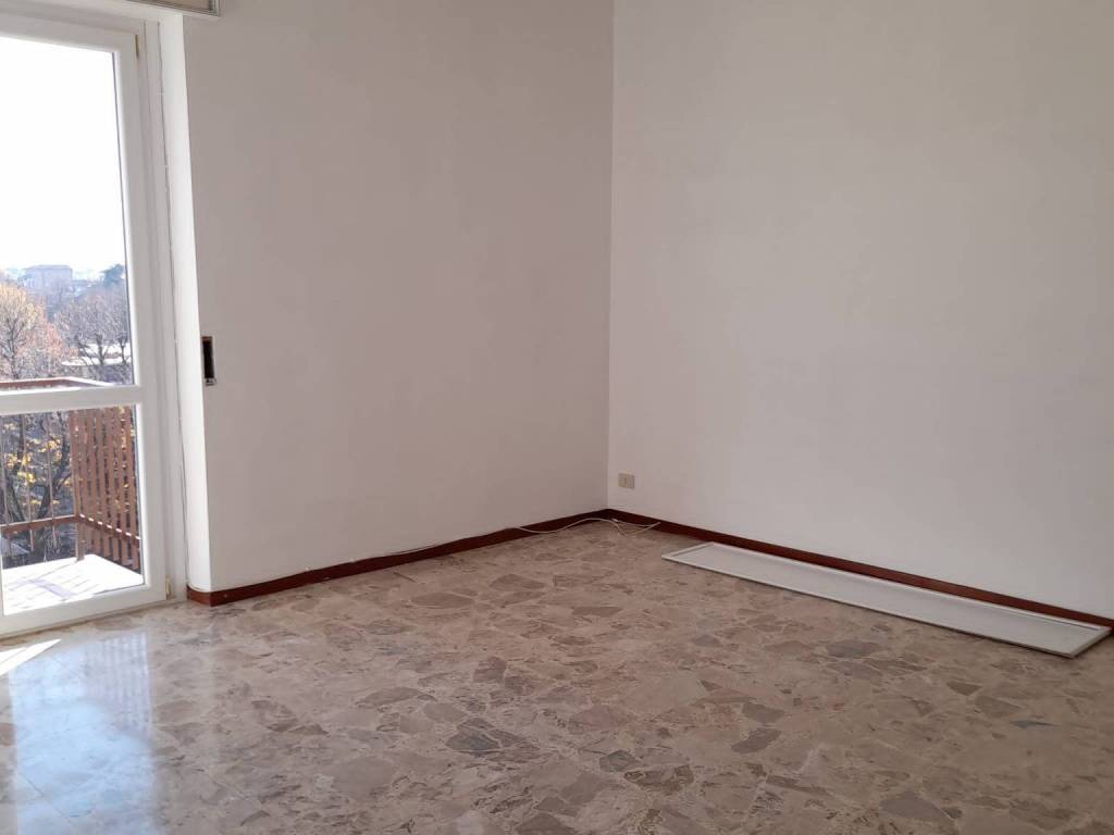 appartamento in affitto a Parma in zona Cittadella