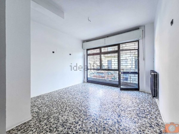 locale commerciale in affitto a Parma in zona Lubiana