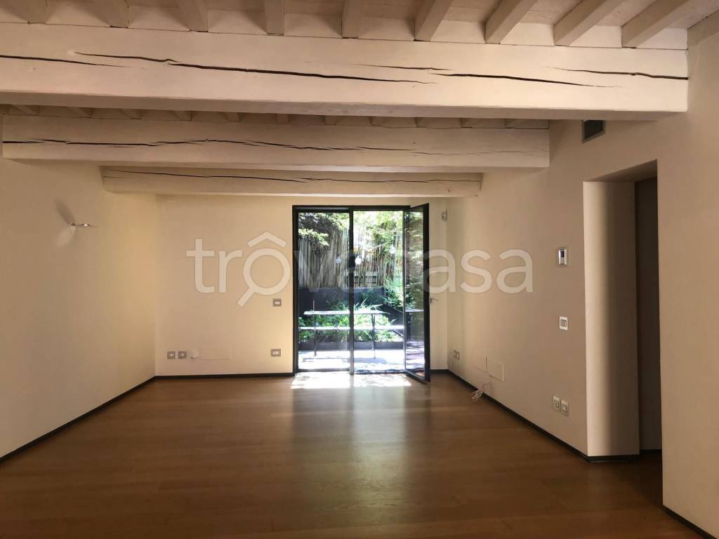 appartamento in affitto a Parma in zona Centro Storico