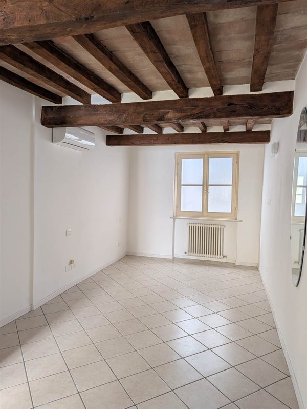 appartamento in affitto a Parma in zona Centro Storico