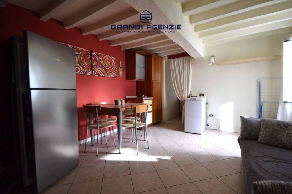 appartamento in affitto a Parma in zona Oltretorrente