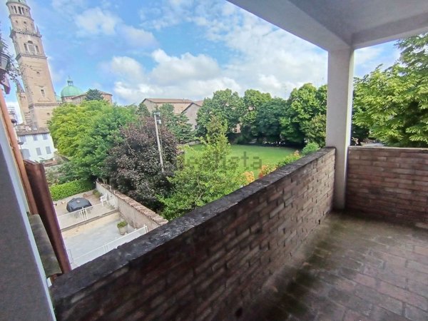 appartamento in affitto a Parma in zona Centro Storico