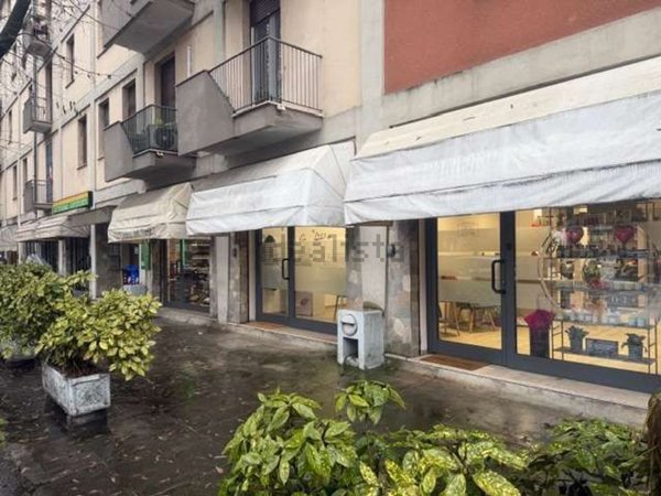 negozio in affitto a Parma