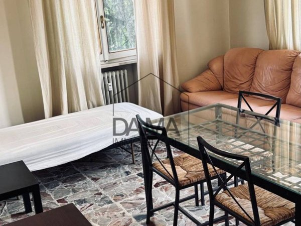 negozio in affitto a Parma in zona Cittadella