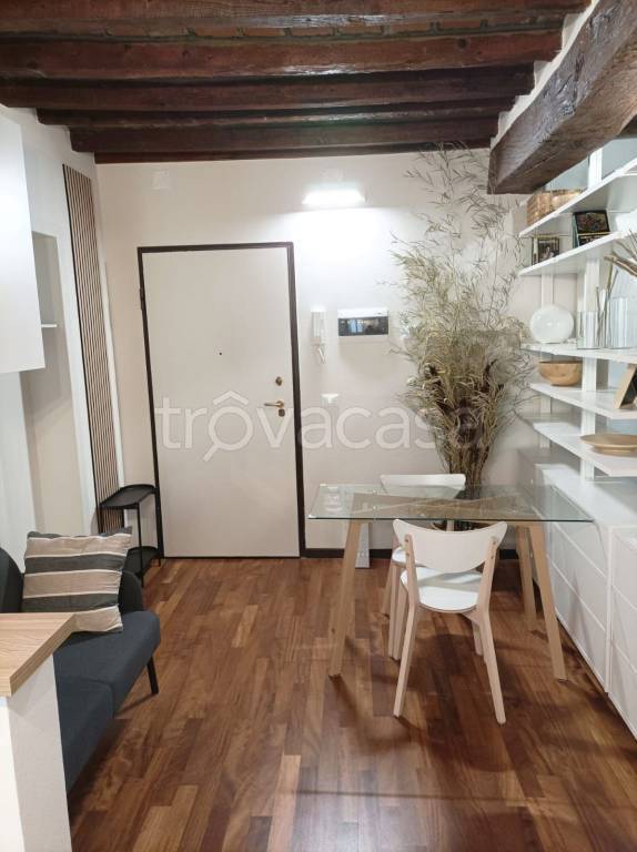 appartamento in affitto a Parma in zona Centro Storico