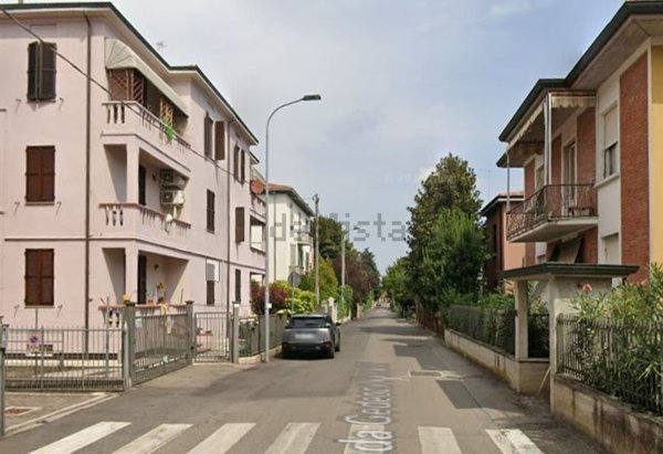 appartamento in affitto a Parma in zona Crocetta