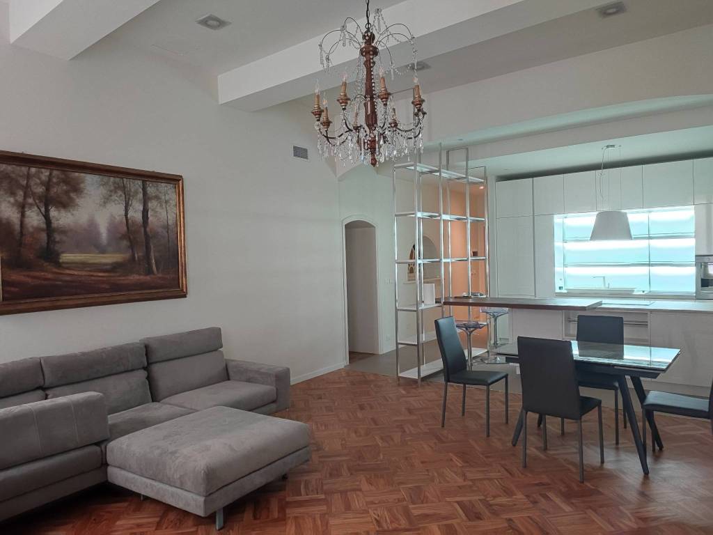 appartamento in affitto a Parma in zona Centro Storico