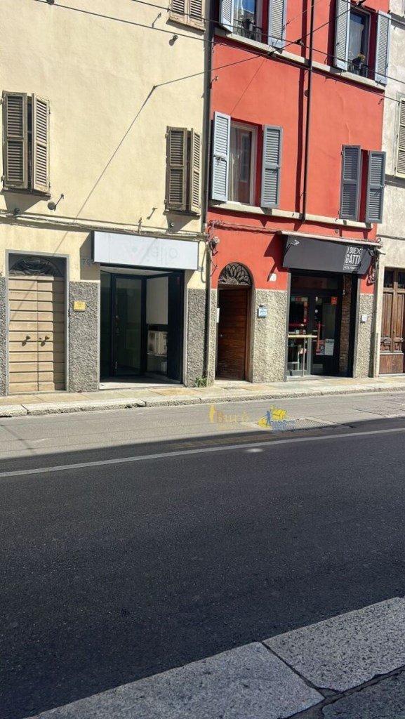negozio in affitto a Parma in zona Oltretorrente