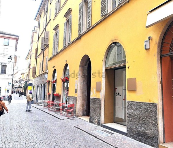 negozio in affitto a Parma in zona Centro Storico