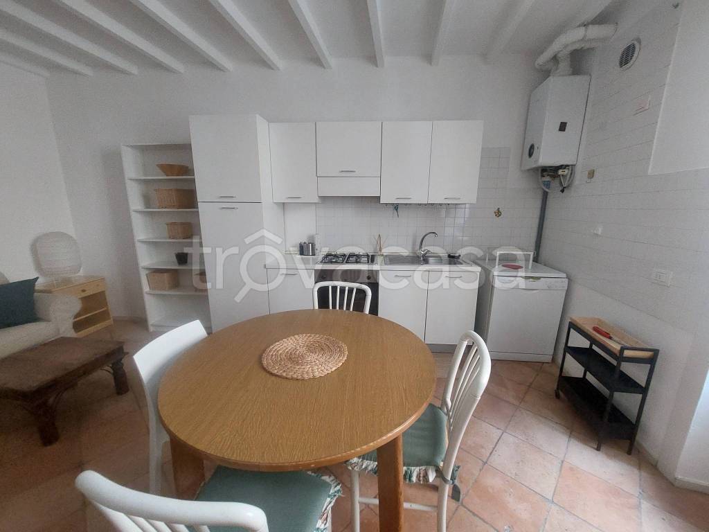 appartamento in affitto a Parma in zona Centro Storico