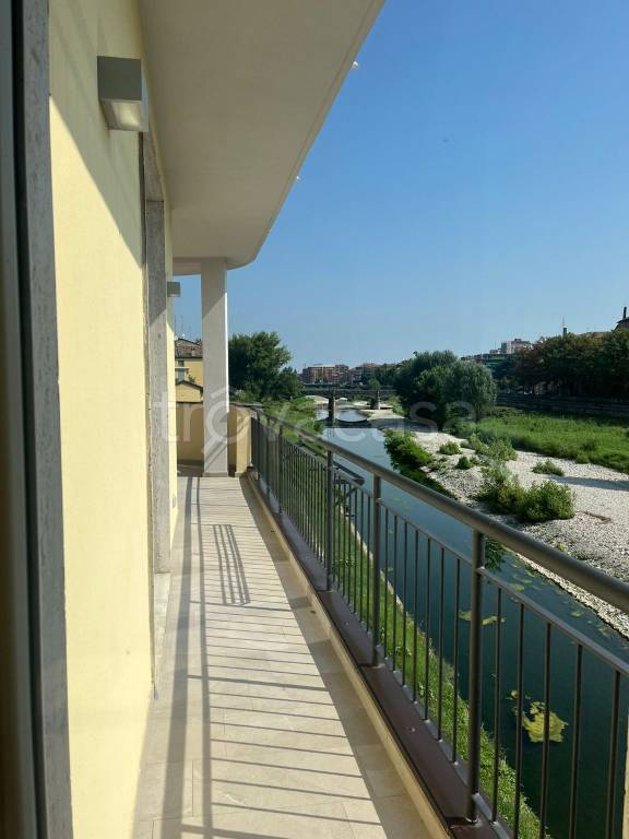 appartamento in affitto a Parma in zona Centro Storico