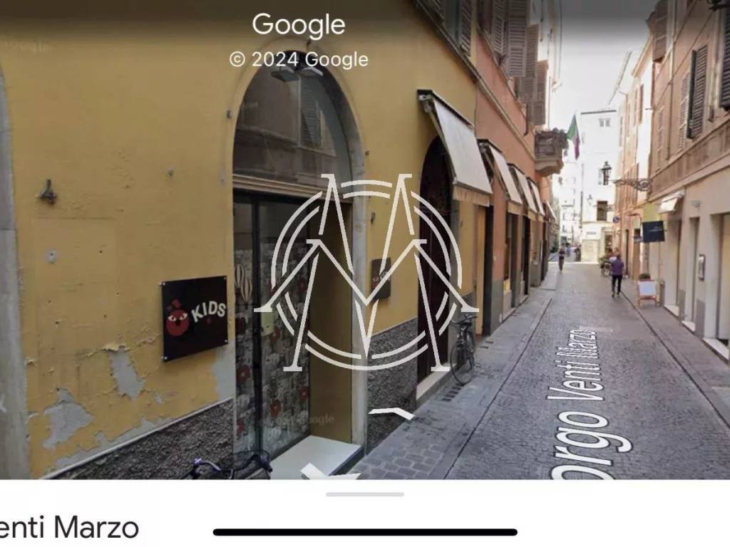 negozio in affitto a Parma