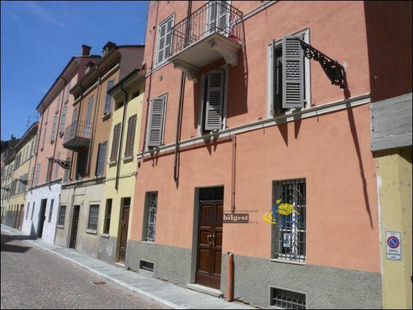 appartamento in affitto a Parma in zona Centro Storico