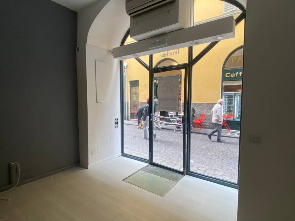 negozio in affitto a Parma