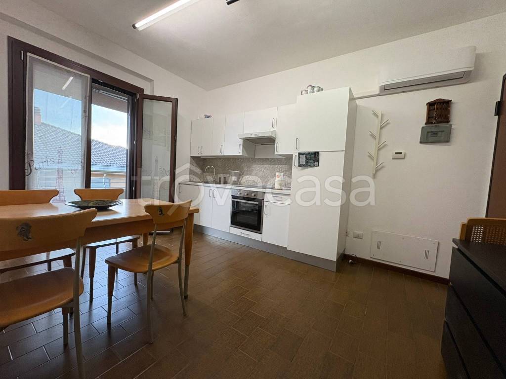 appartamento in affitto a Parma in zona Montanara