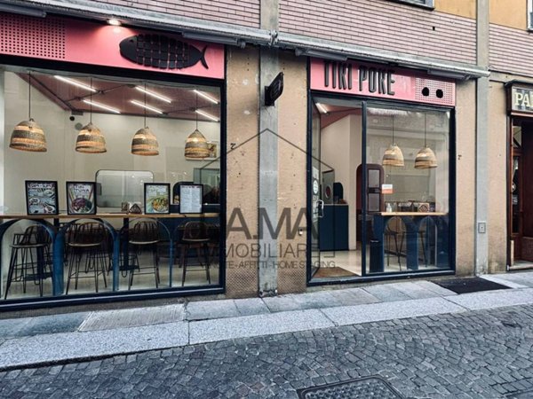 negozio in affitto a Parma