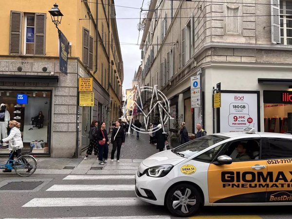 negozio in affitto a Parma