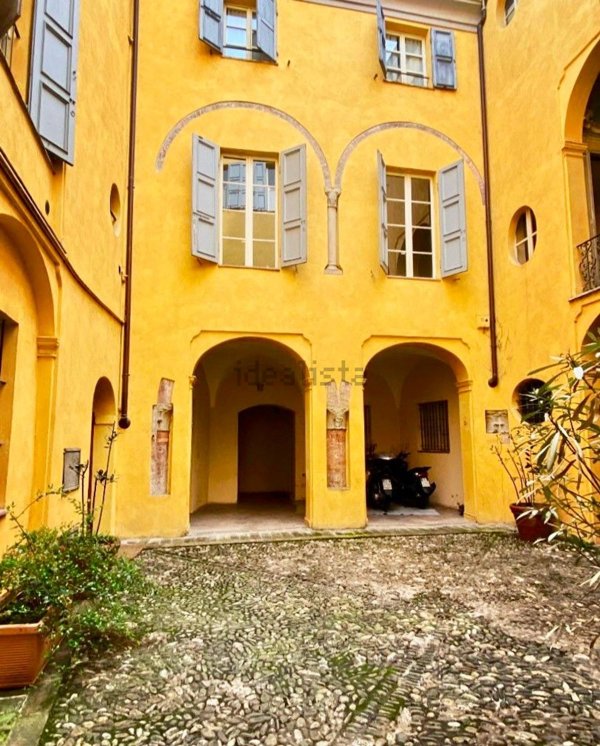 appartamento in affitto a Parma in zona Centro Storico