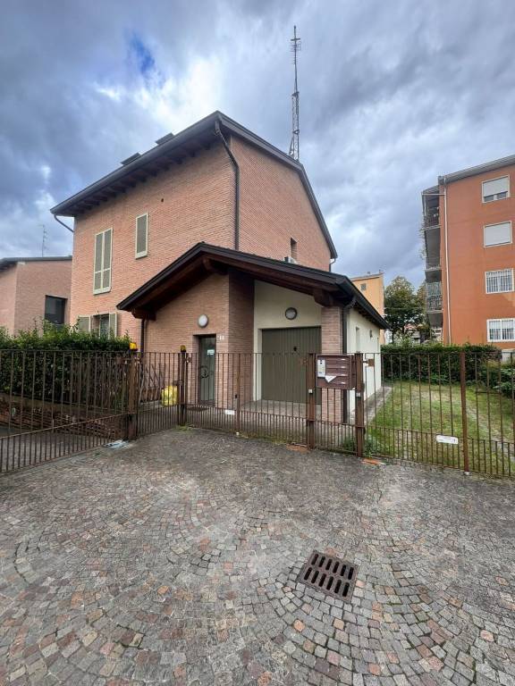 appartamento in affitto a Parma in zona San Lazzaro