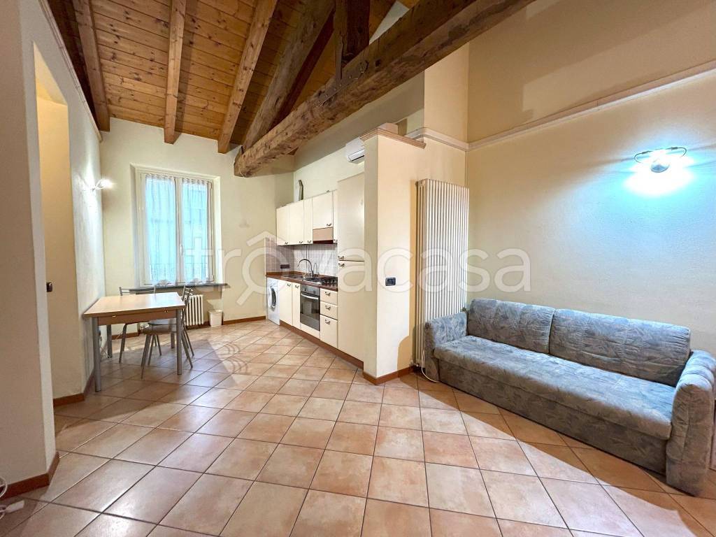 appartamento in affitto a Parma in zona Oltretorrente