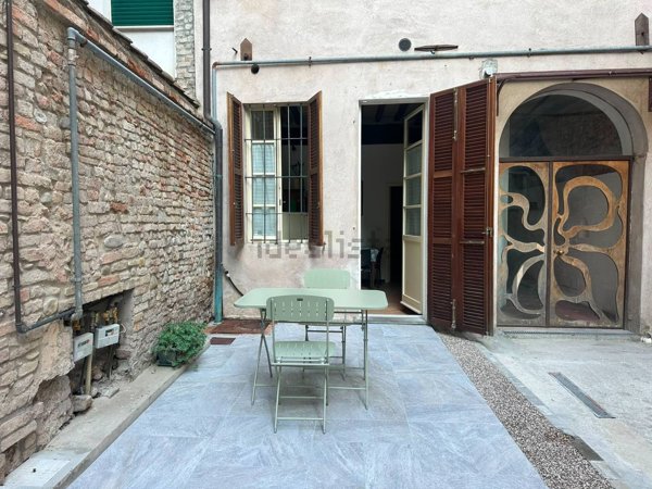 appartamento in affitto a Parma in zona Centro Storico