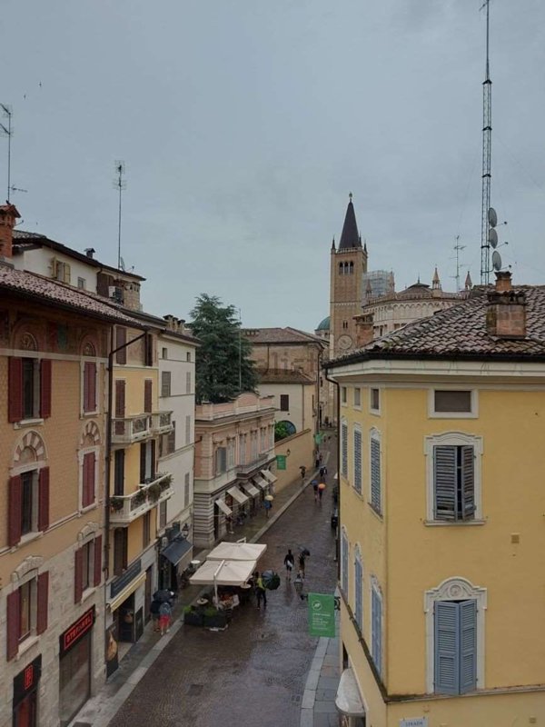 appartamento in affitto a Parma in zona Centro Storico