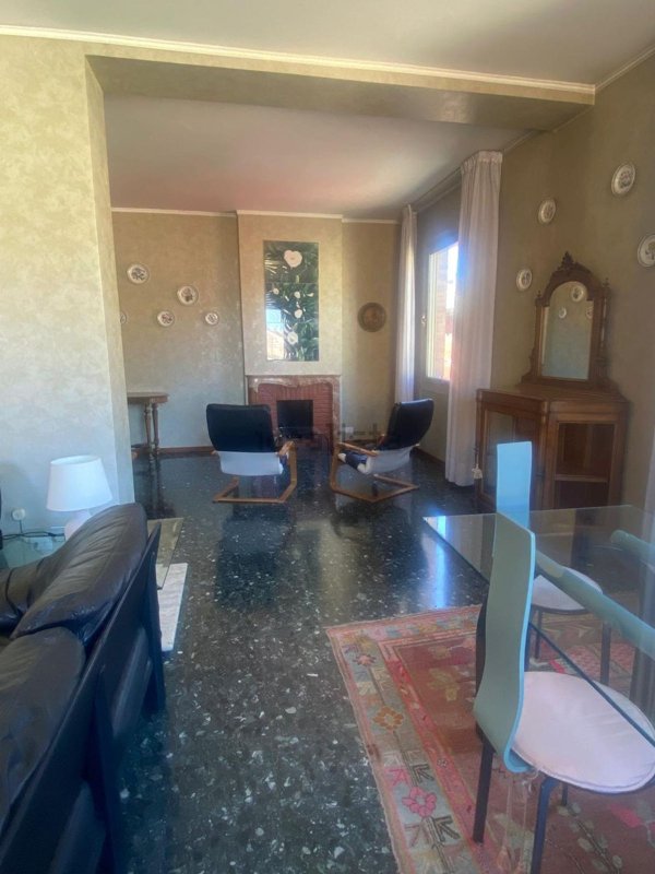 appartamento in affitto a Parma in zona Centro Storico