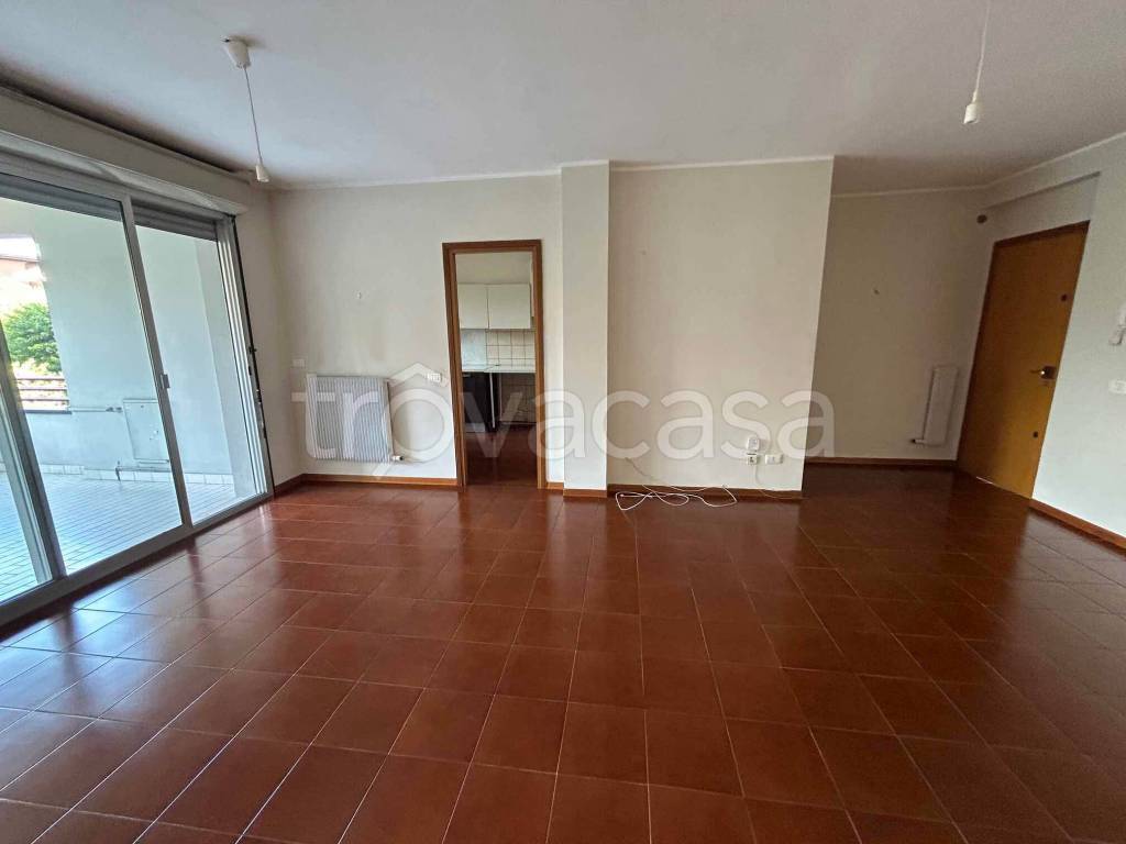 appartamento in affitto a Parma in zona Montanara